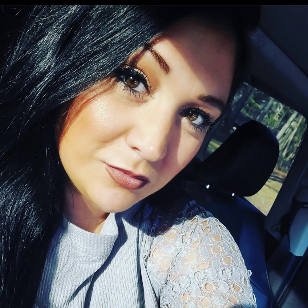 Meet your Posher, Jennifer